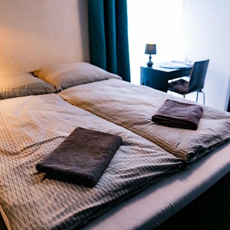 Motel1- A Megfizetheto Luxus! Дунауйварош Экстерьер фото