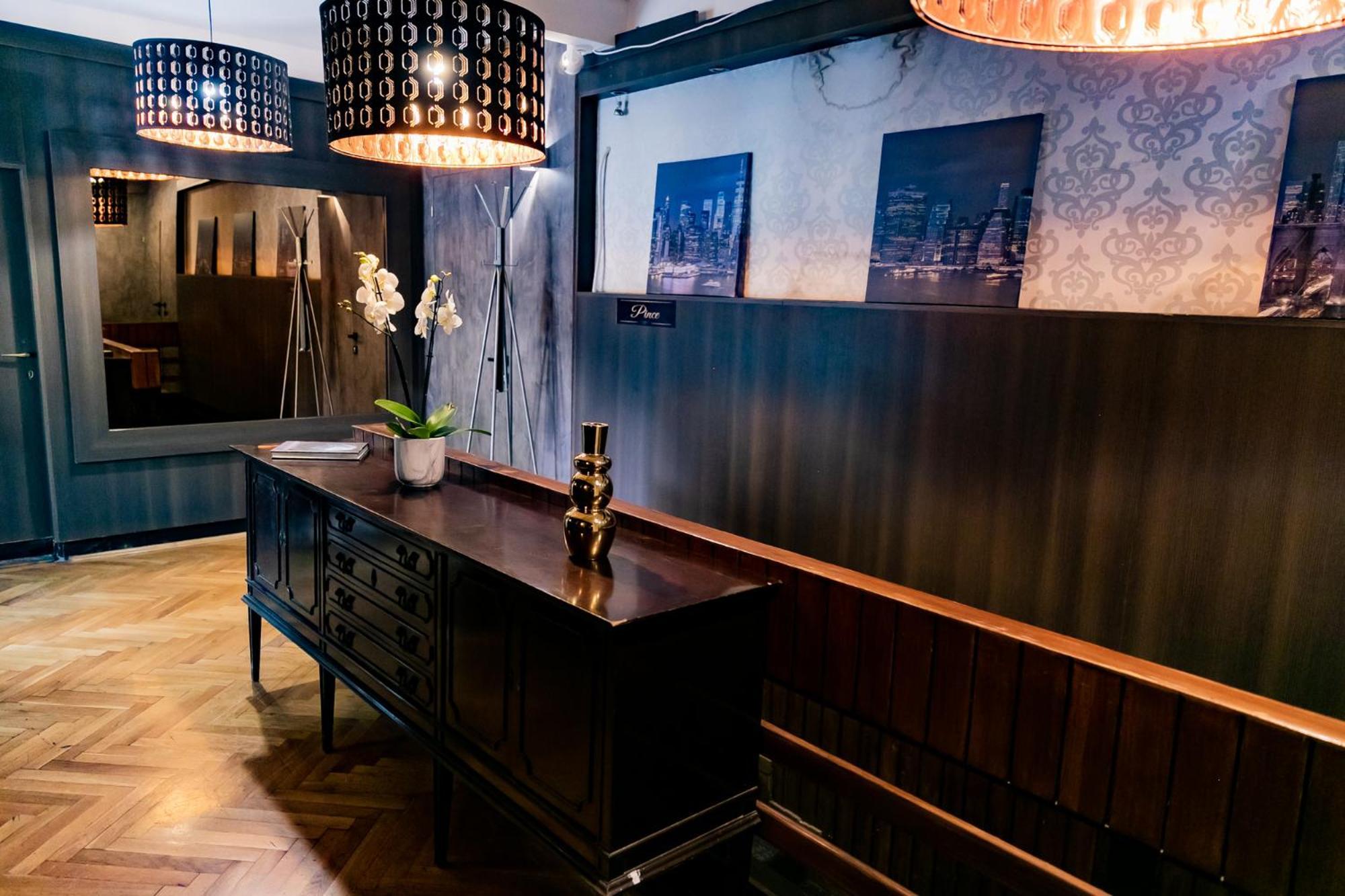 Motel1- A Megfizetheto Luxus! Дунауйварош Экстерьер фото