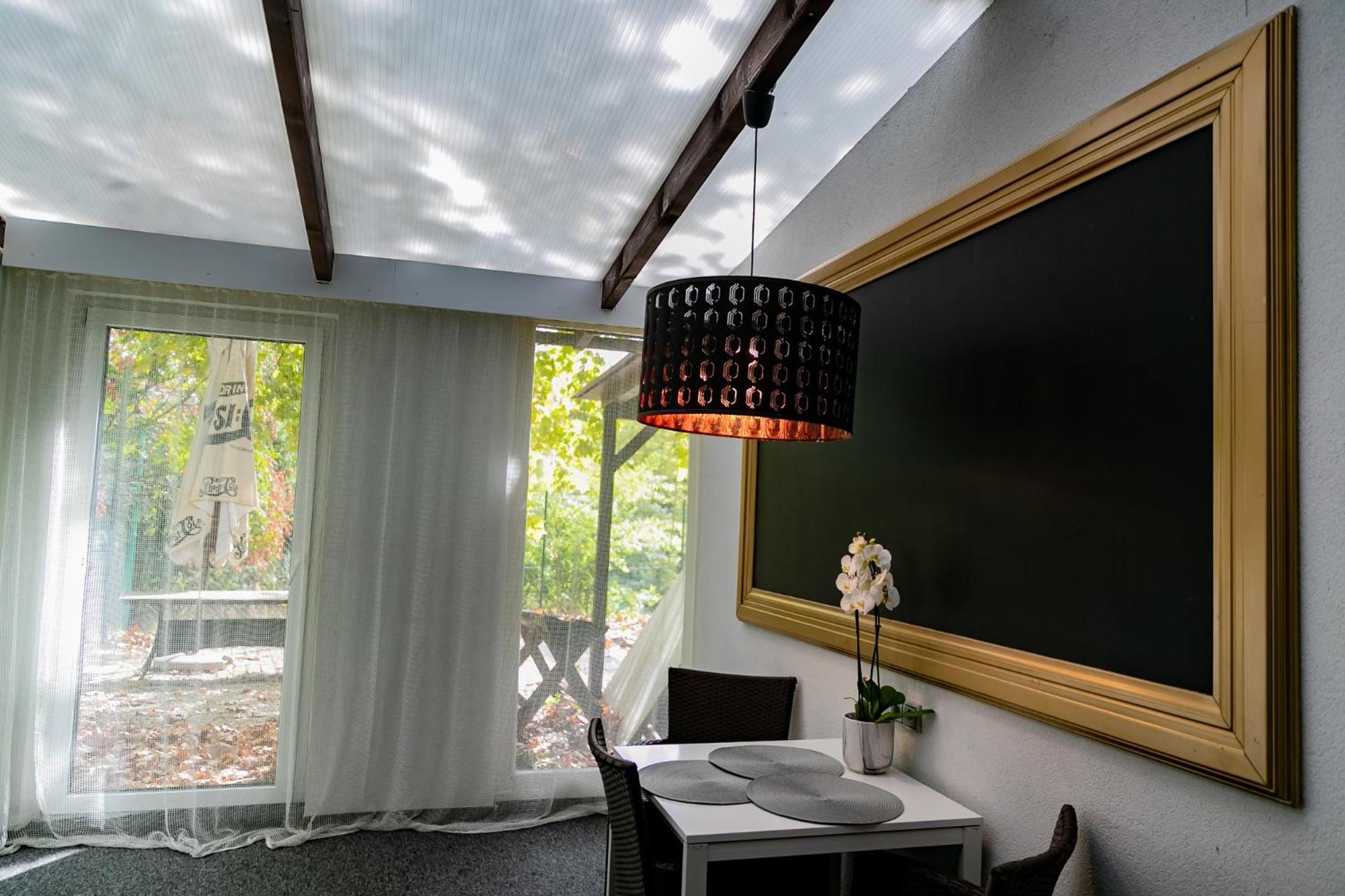 Motel1- A Megfizetheto Luxus! Дунауйварош Экстерьер фото